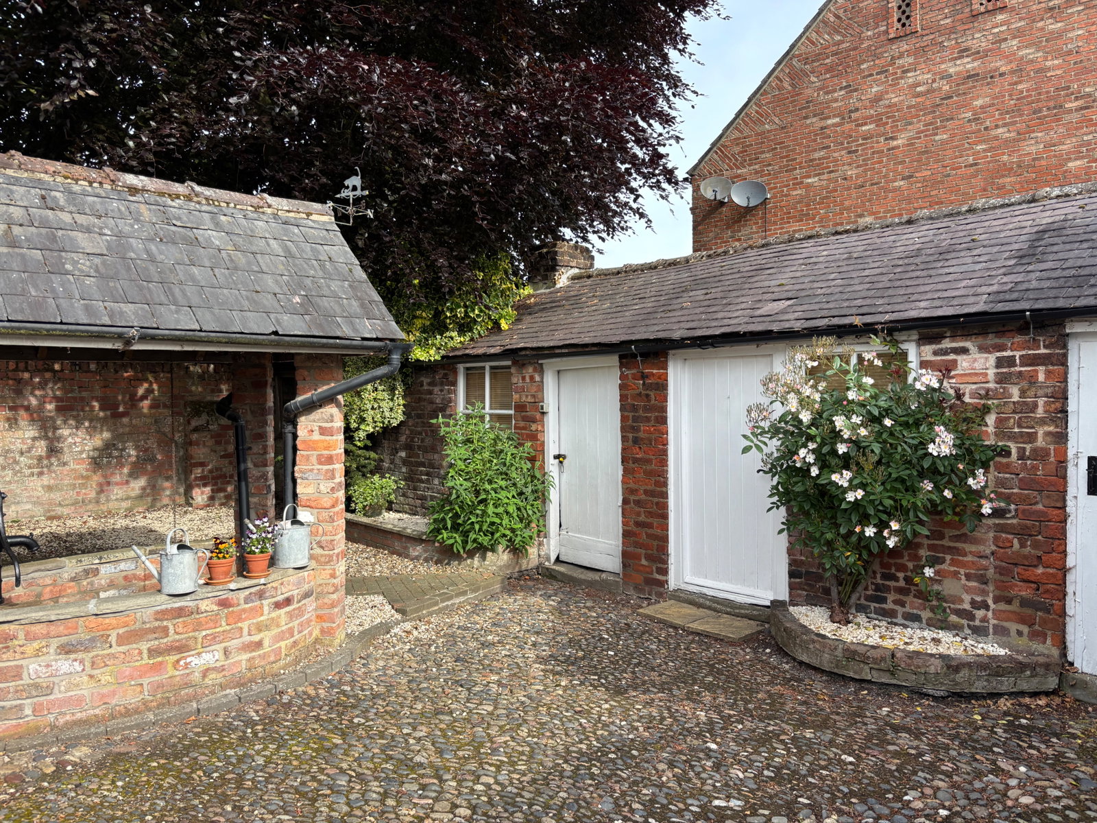 Detached House for sale in Beverley, Etton Road Cherry Burton Beverley HU17 7RP