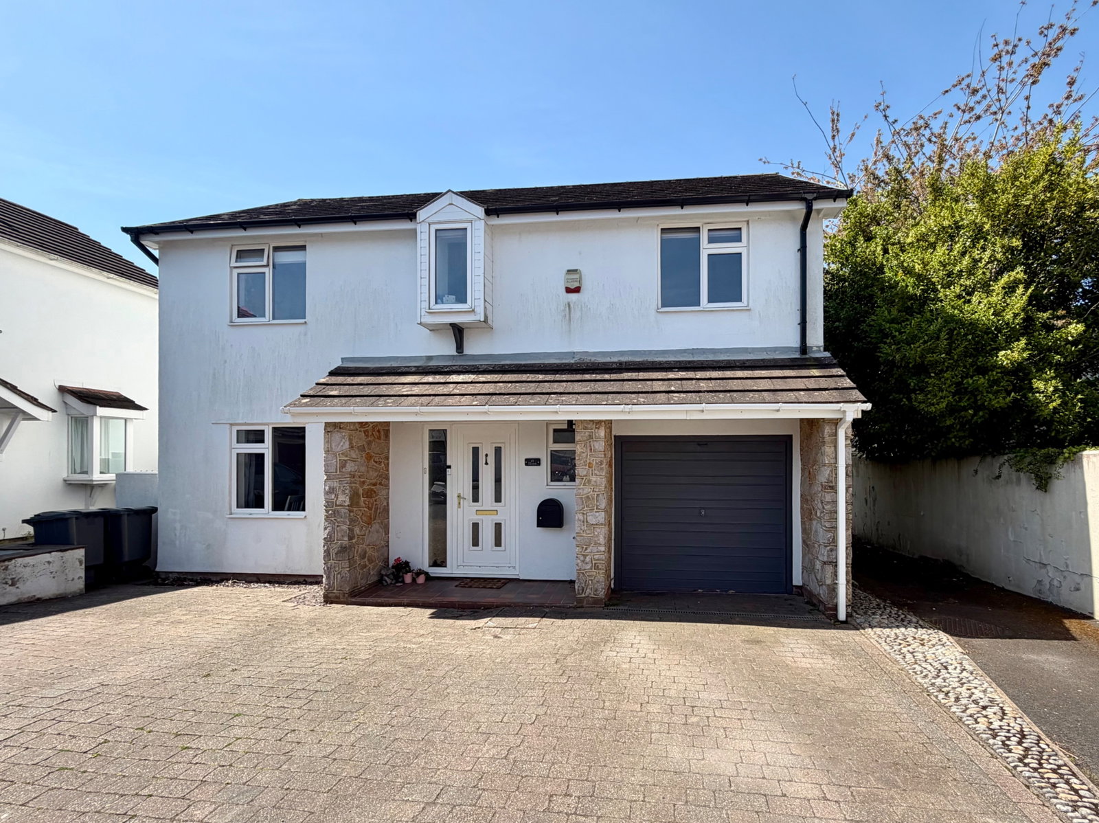 Detached House in Paignton