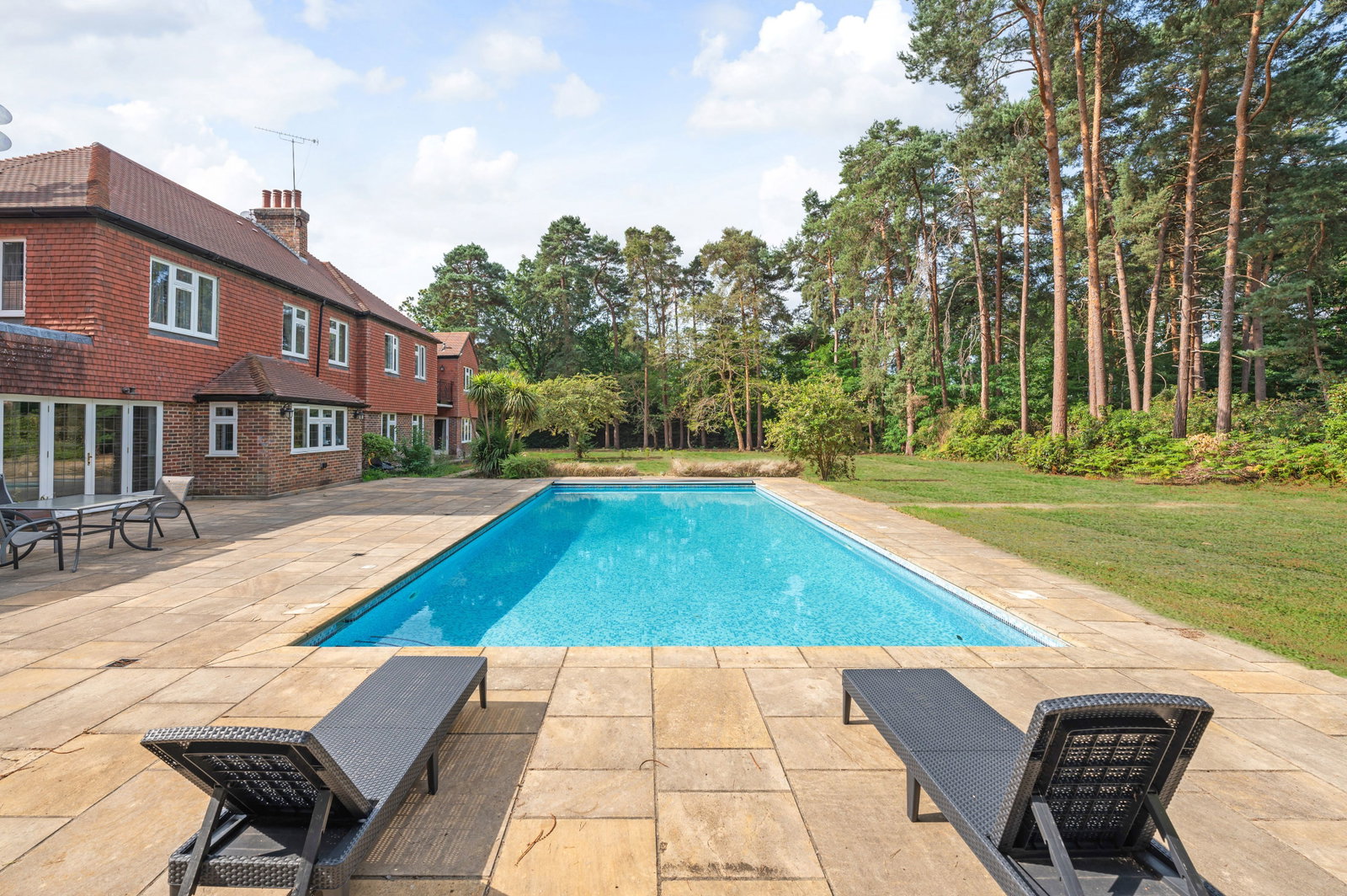 Detached House in Cobham