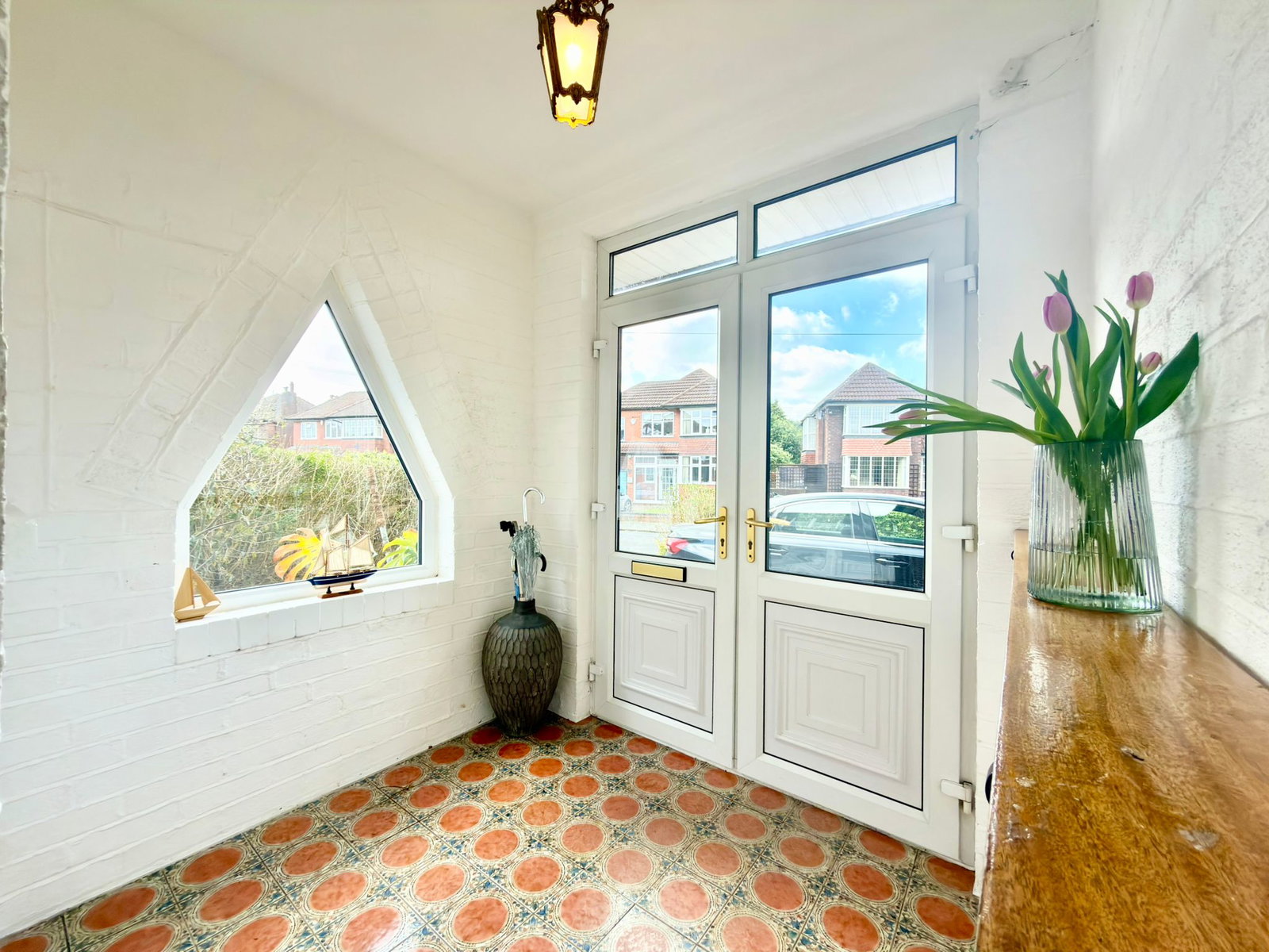 Detached House in Sale