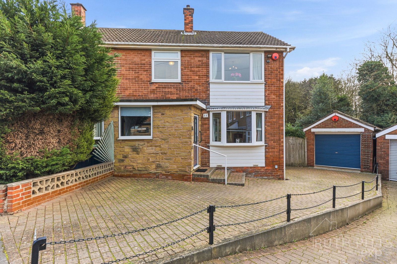 Semi Detached House in Pontefract
