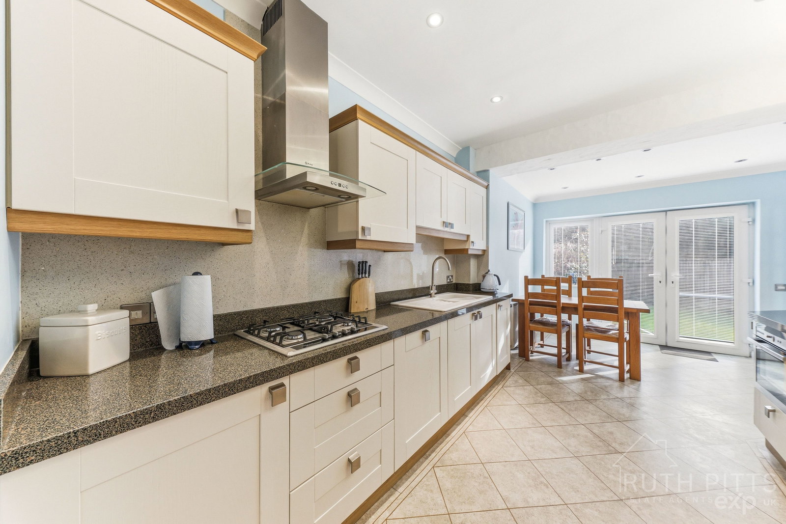 Semi Detached House in Pontefract