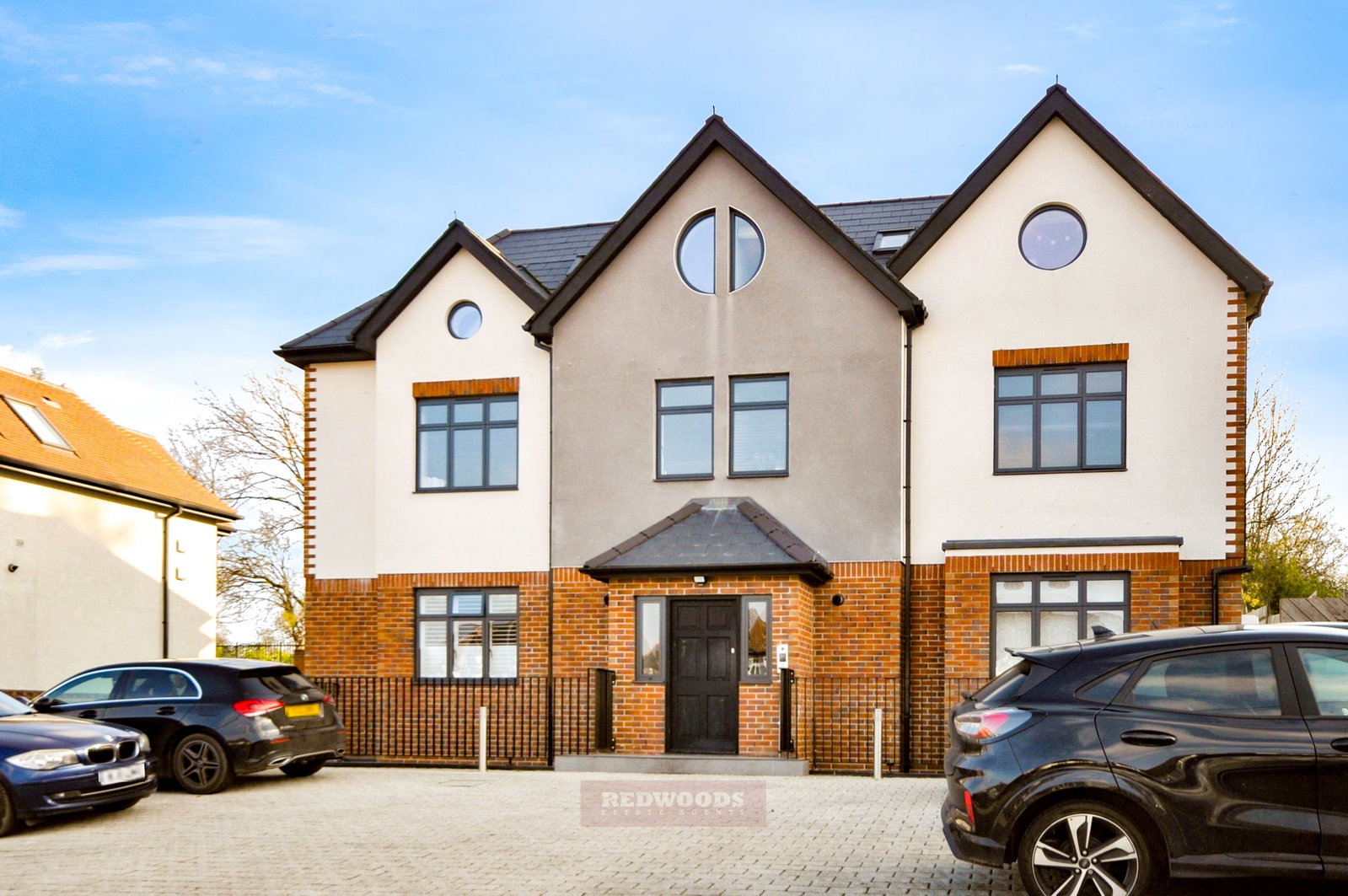 Duplex Flat in Bromley
