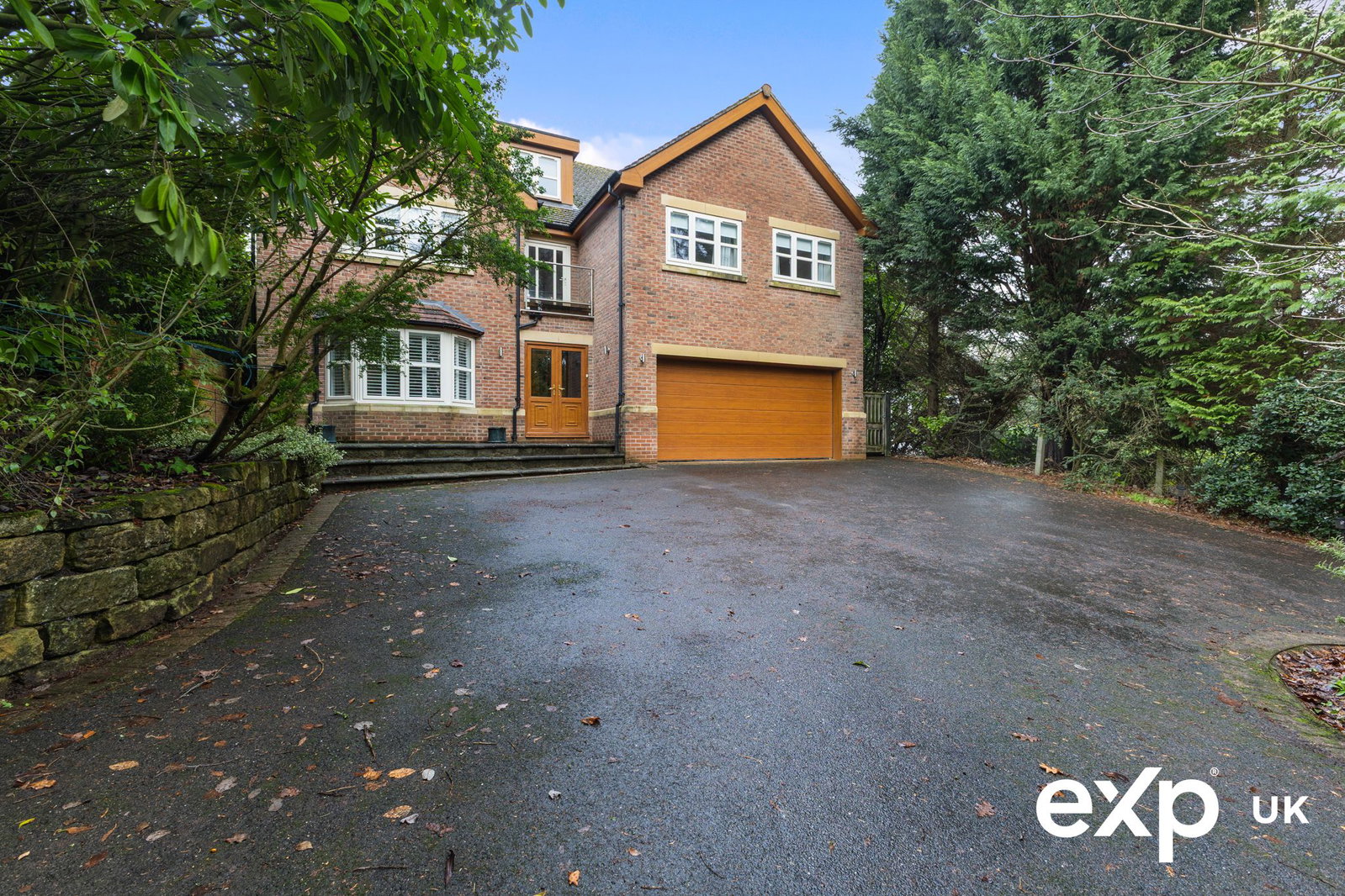 Detached House in Nottingham
