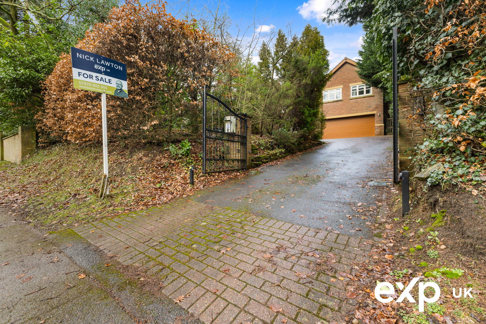 Detached House in Nottingham