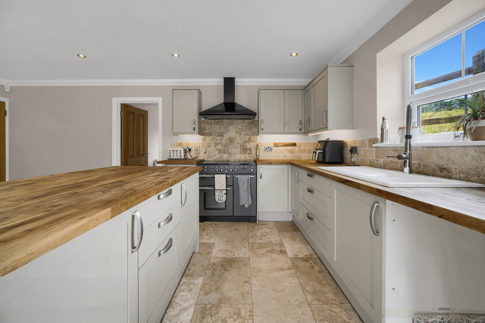 Detached House in Swansea