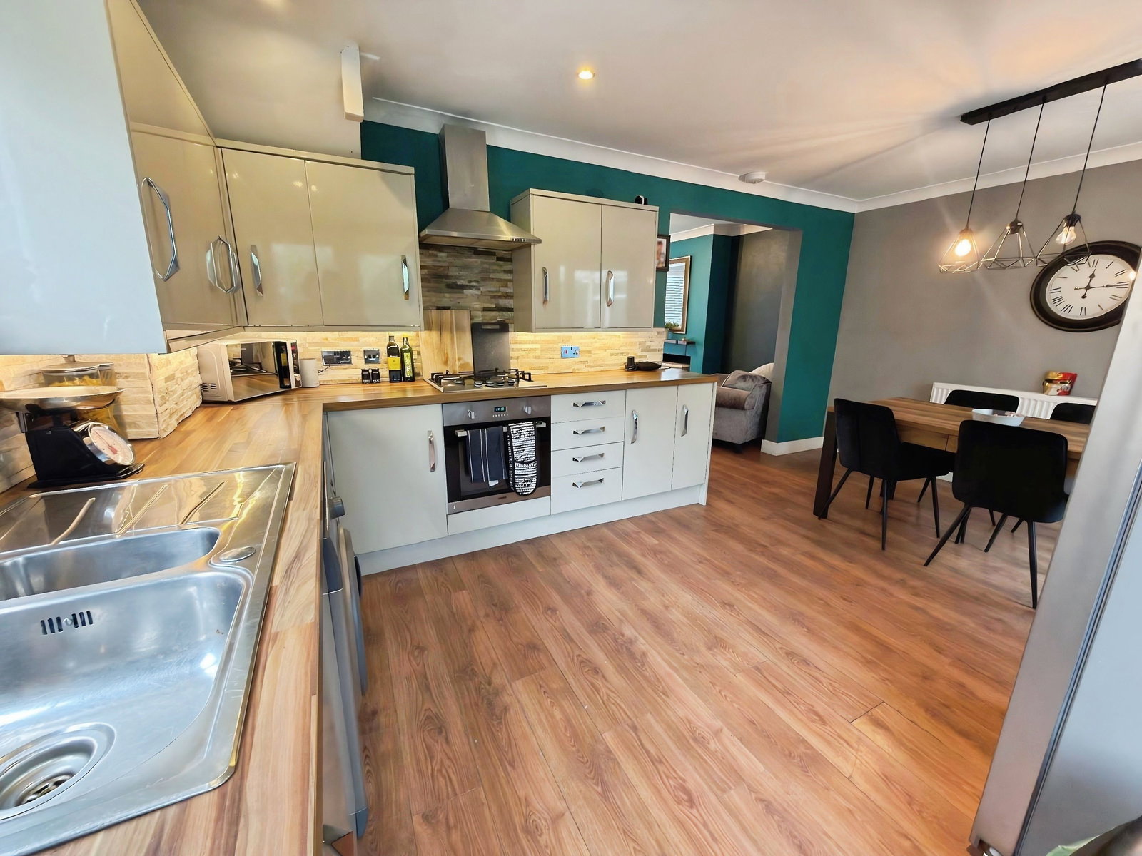 Semi Detached House in Swansea
