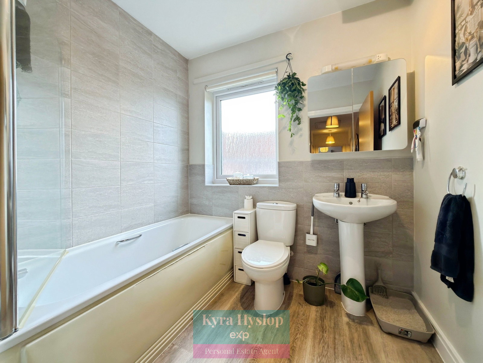 Semi Detached House in Exeter