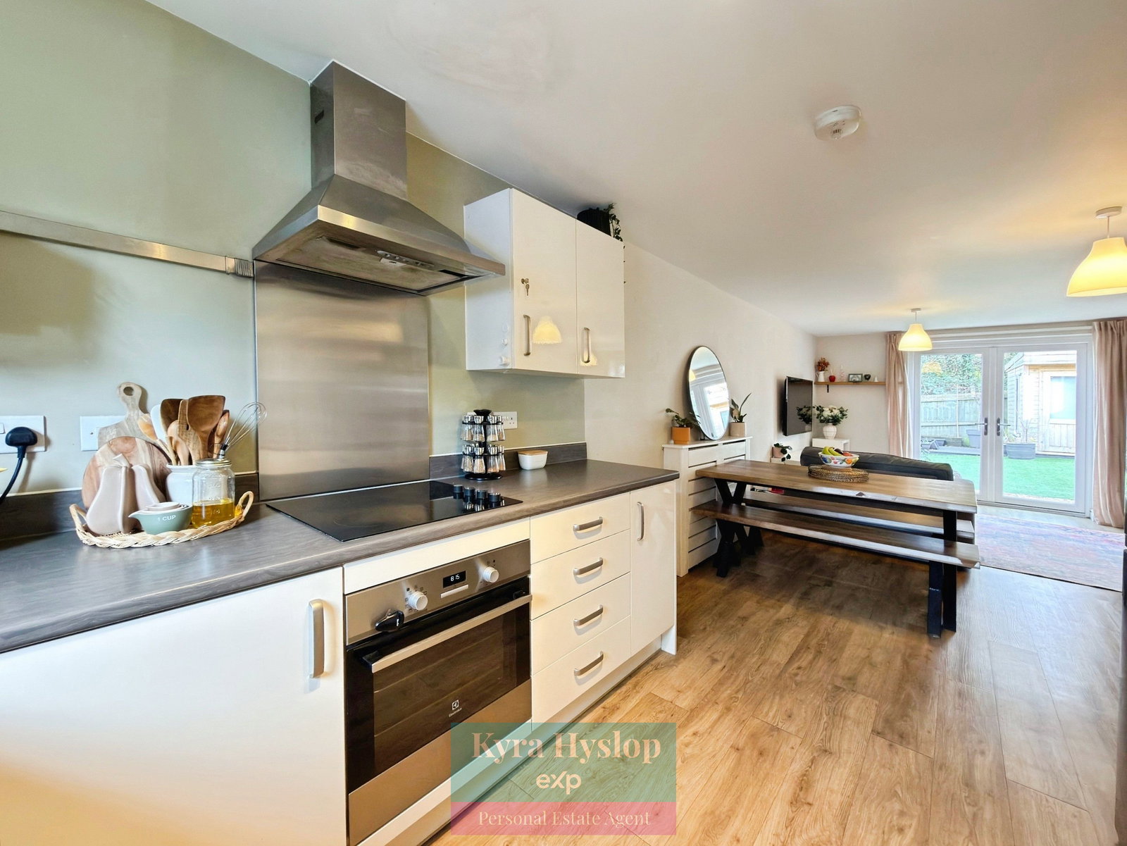 Semi Detached House in Exeter
