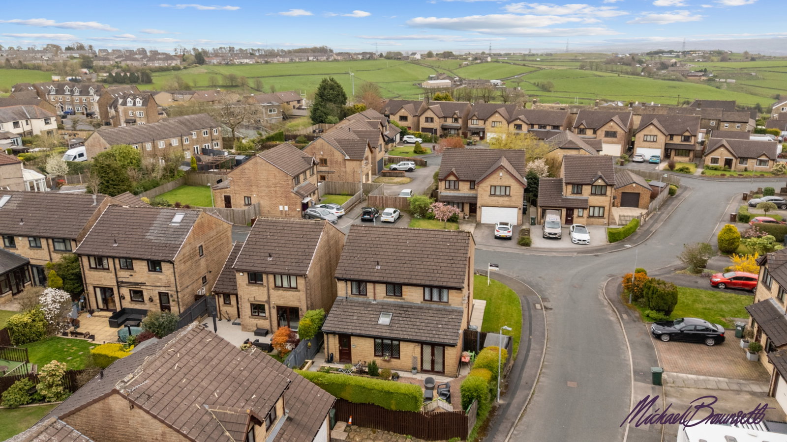 Detached House in Bradford