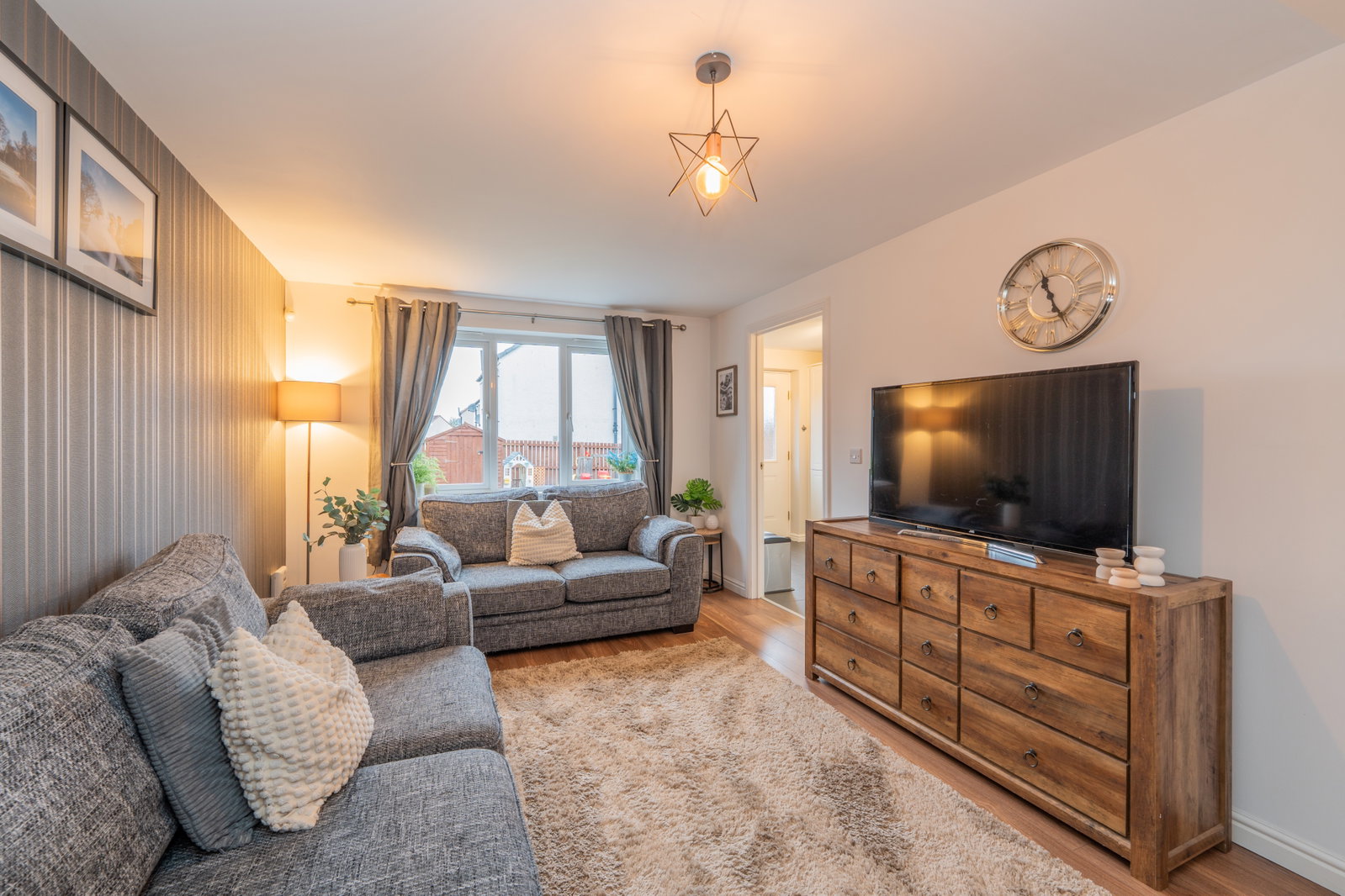 Semi Detached House in Dunfermline
