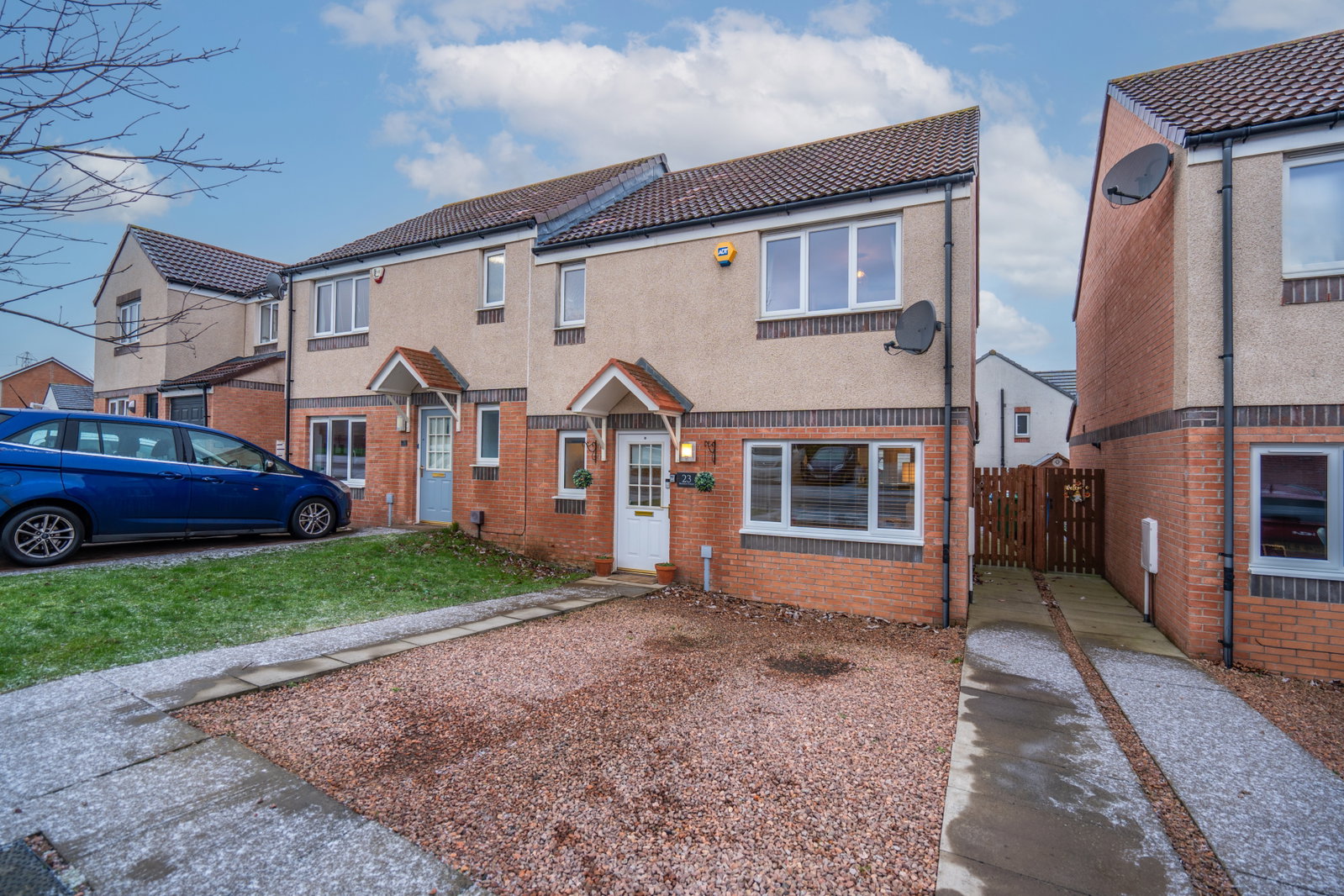 Semi Detached House in Dunfermline