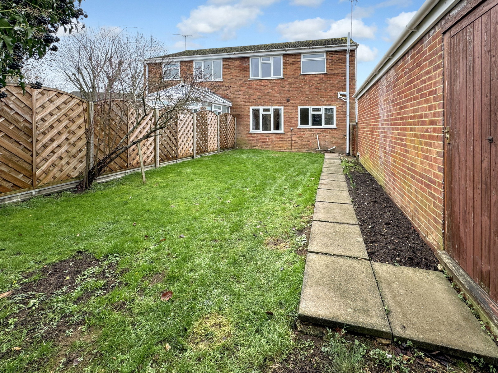 Semi Detached House in Buckingham