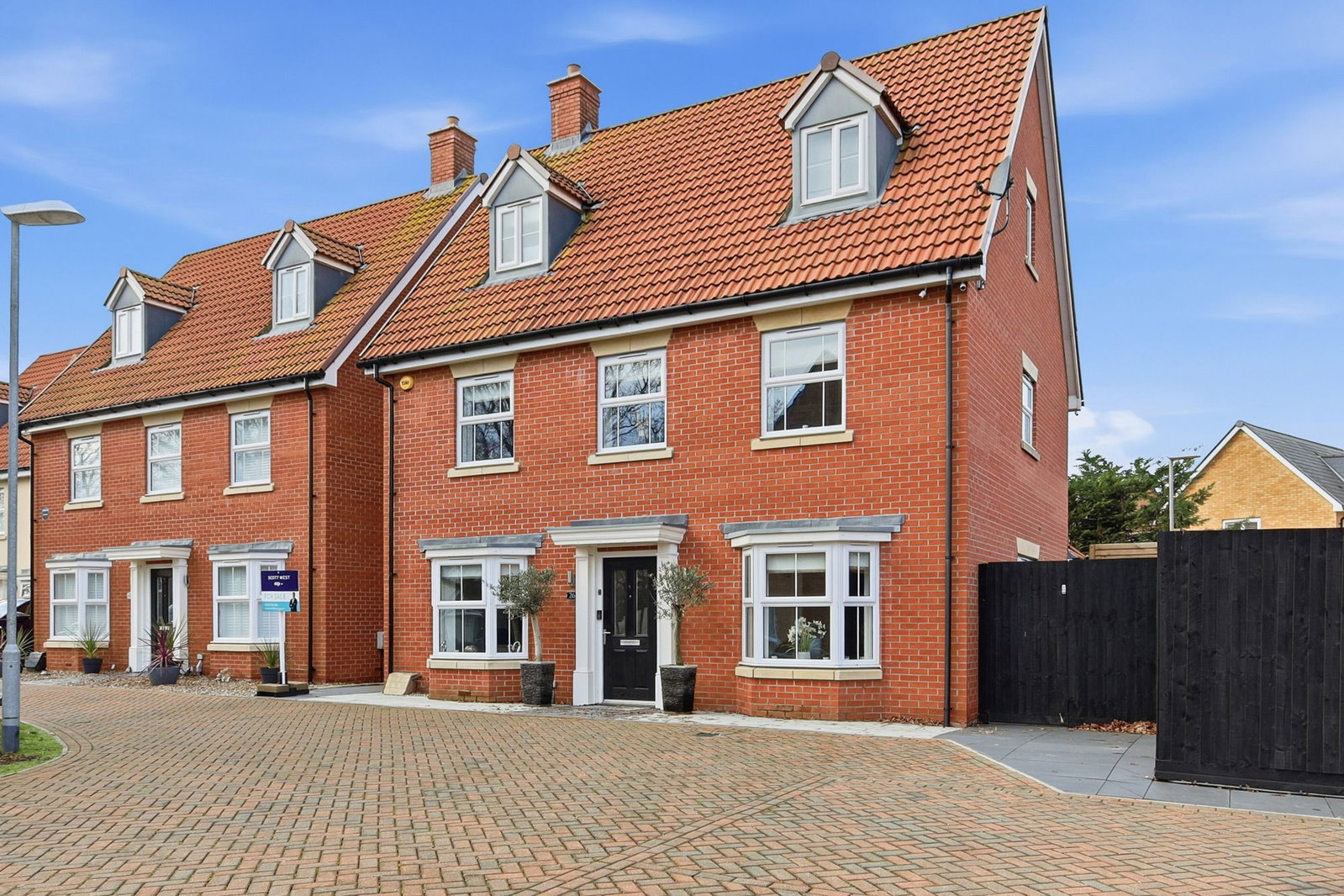 Detached House in Basildon