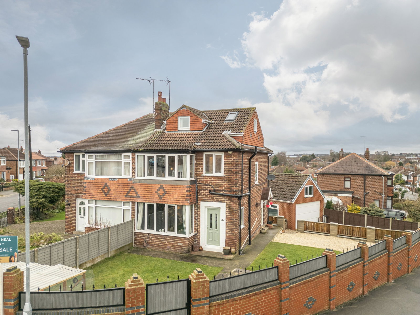 Semi Detached House in Leeds