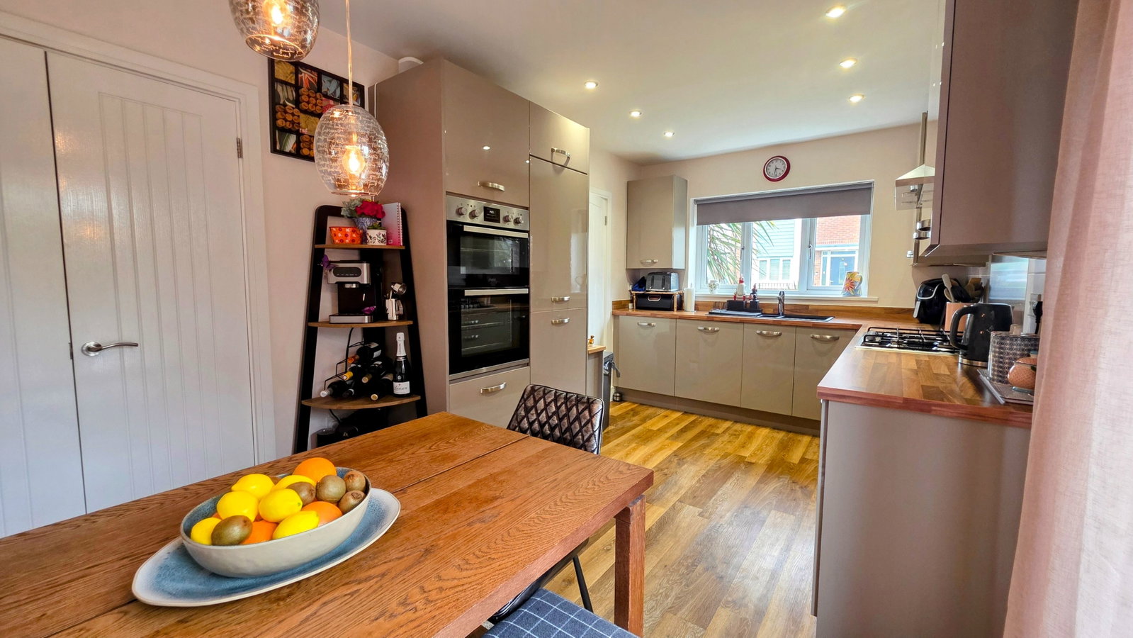 Detached House in Newport
