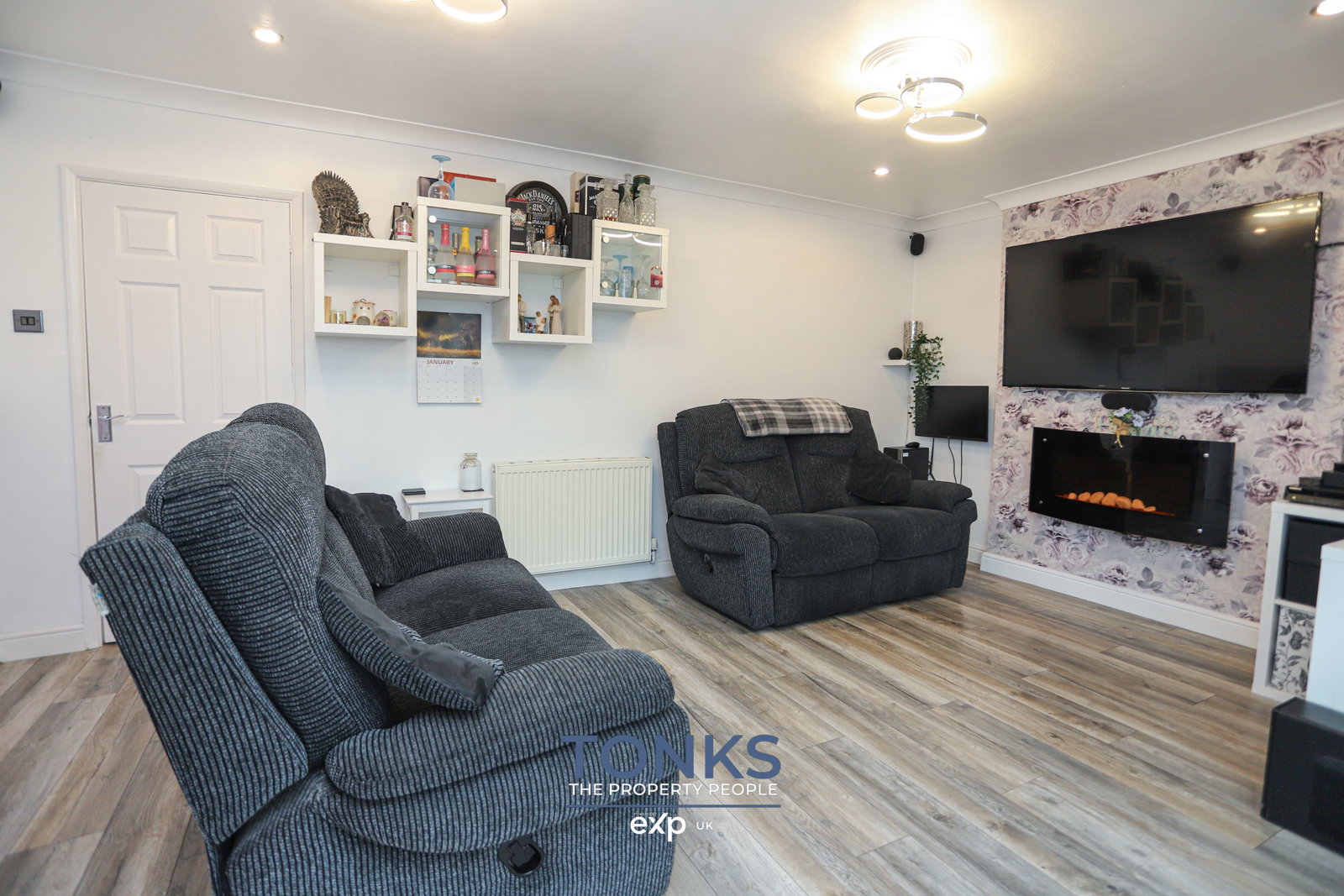 Semi Detached House in Rowley Regis