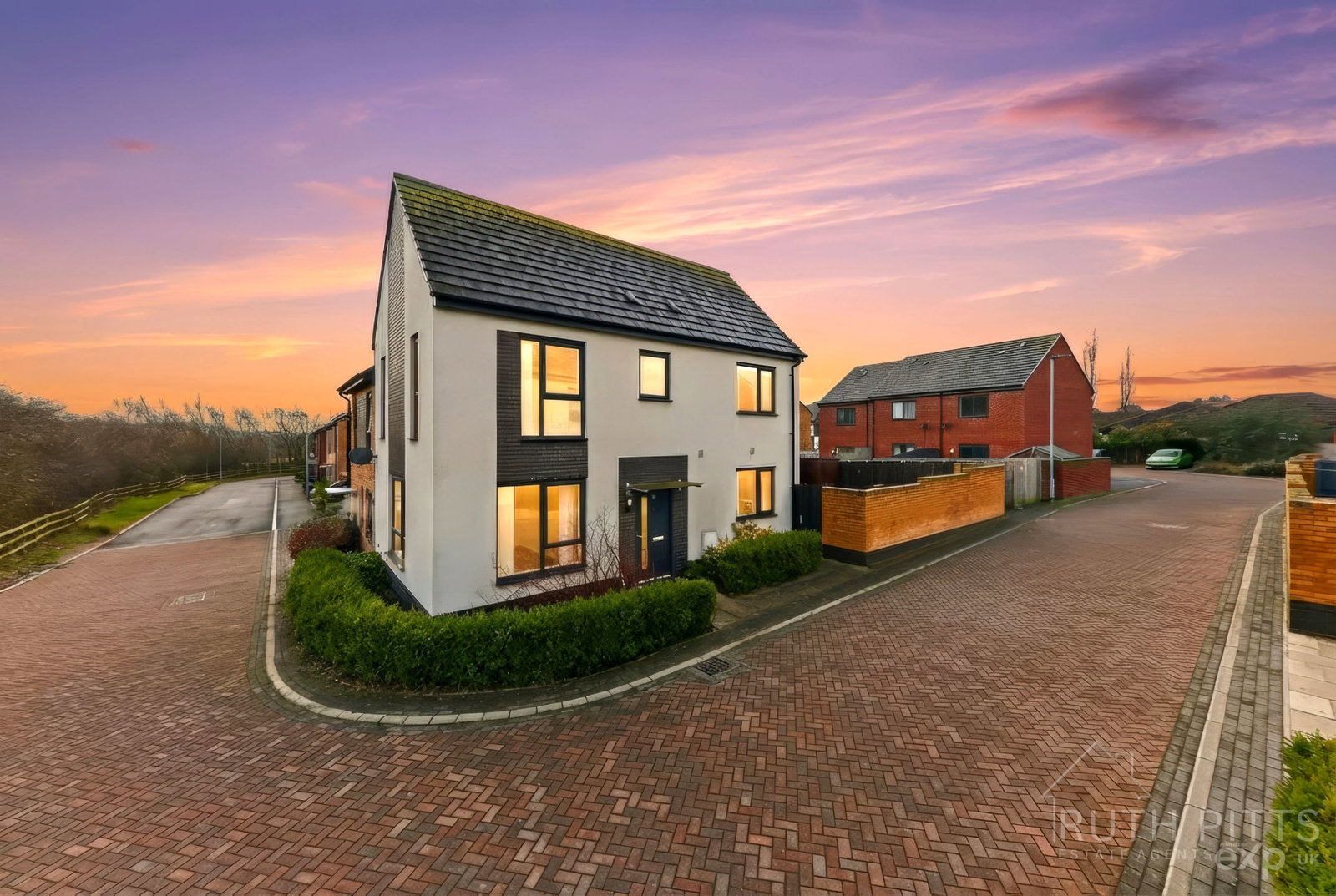 Semi Detached House in Pontefract