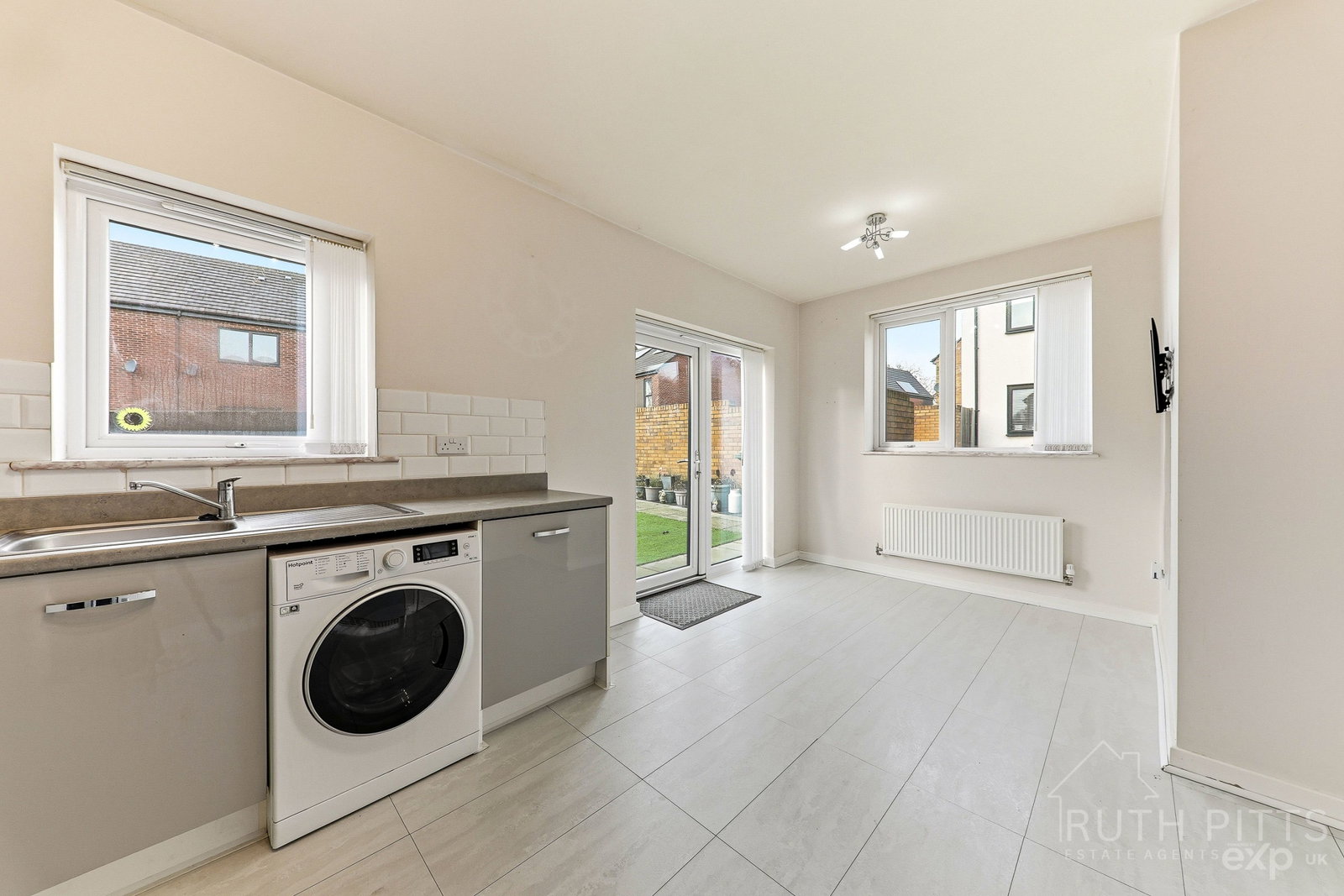 Semi Detached House in Pontefract