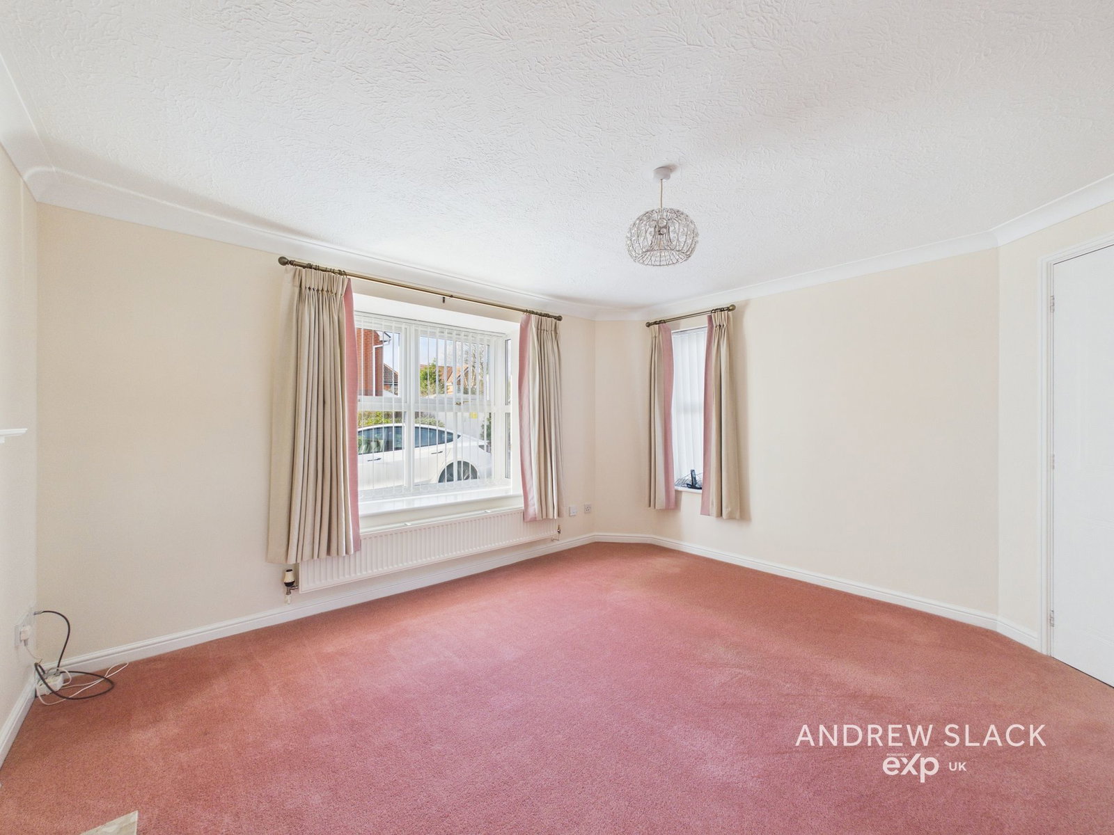 Detached House in Sutton-in-ashfield