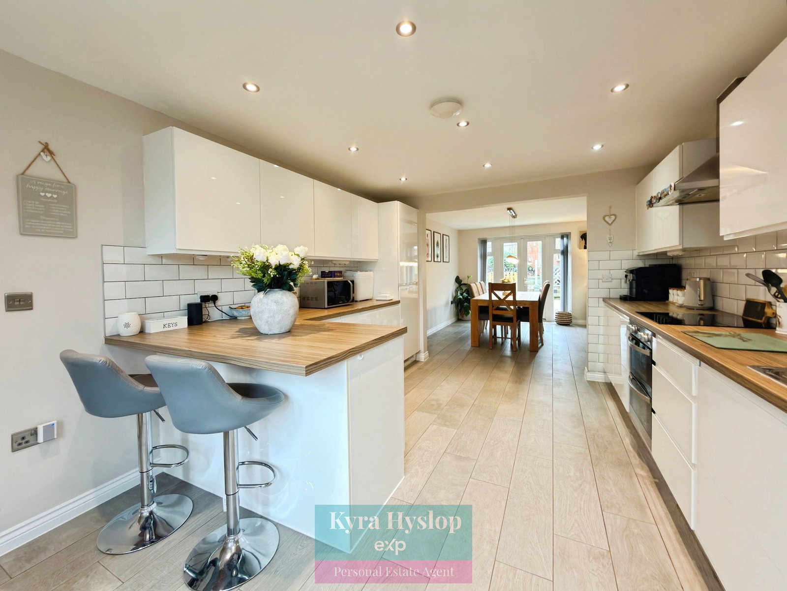 Detached House in Exeter