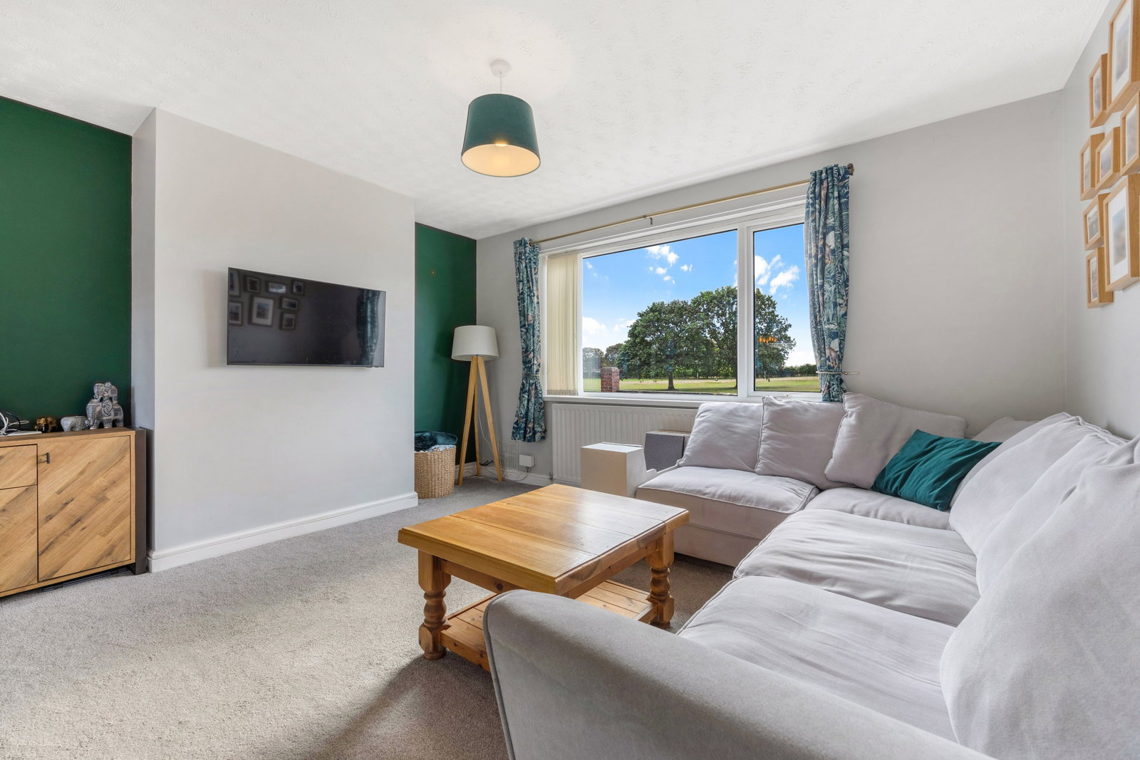 Semi Detached House for sale in Bedlington, Hotspur Avenue, Bedlington, NE22 5TB, 1075 m²
