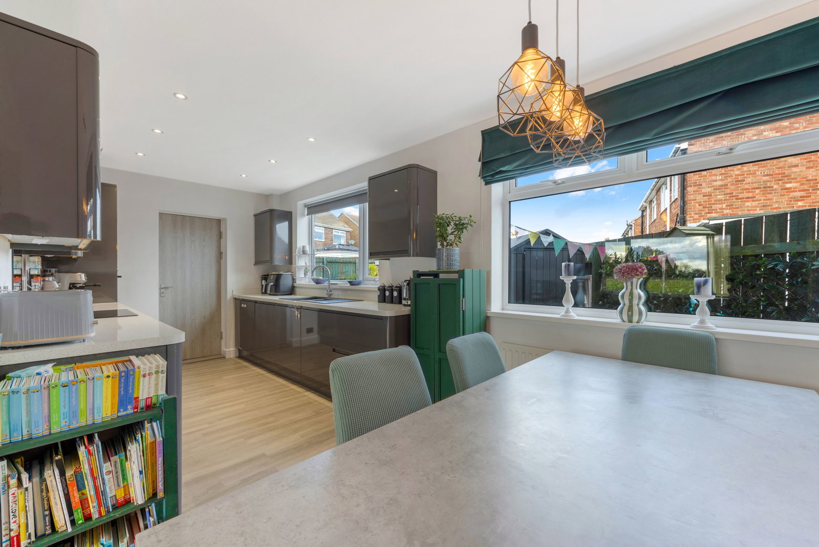 Semi Detached House for sale in Bedlington, Hotspur Avenue, Bedlington, NE22 5TB, 1075 m²