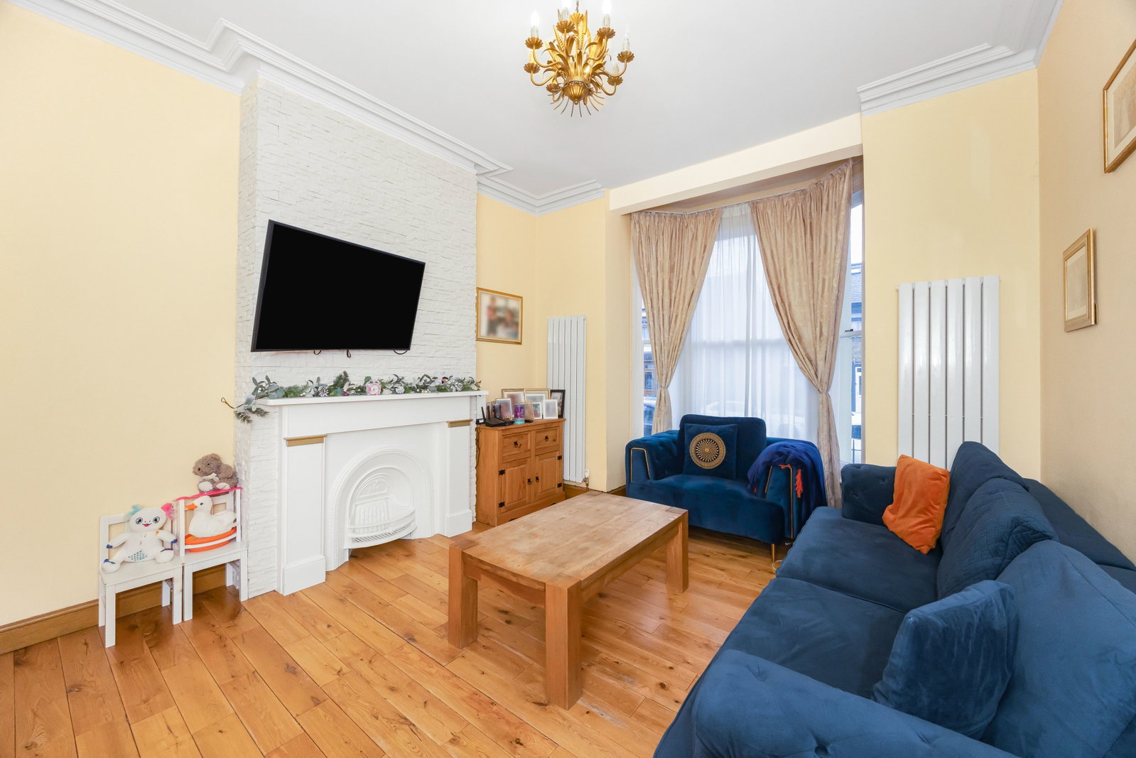 Semi Detached House in London