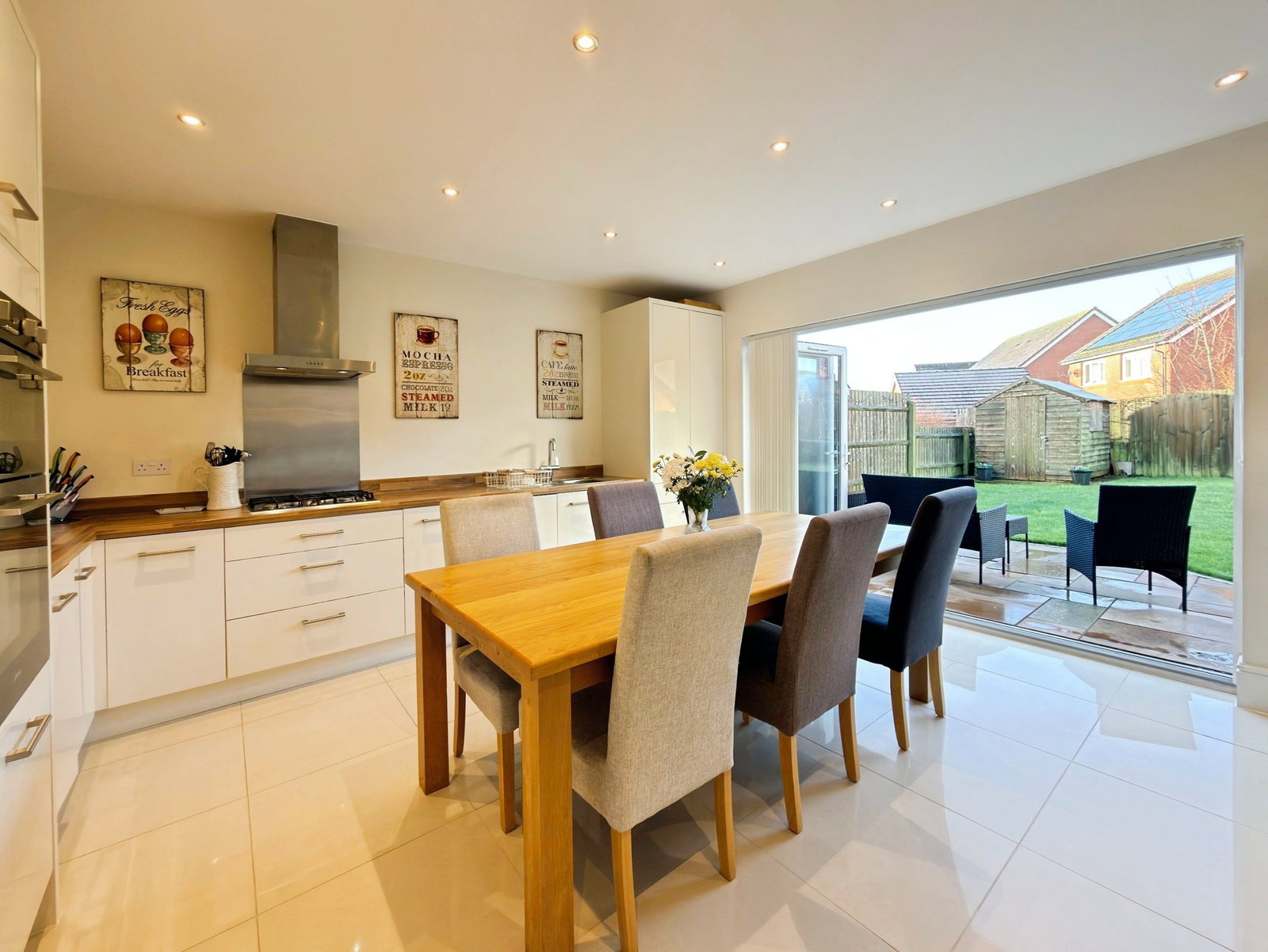 Detached House in Exeter