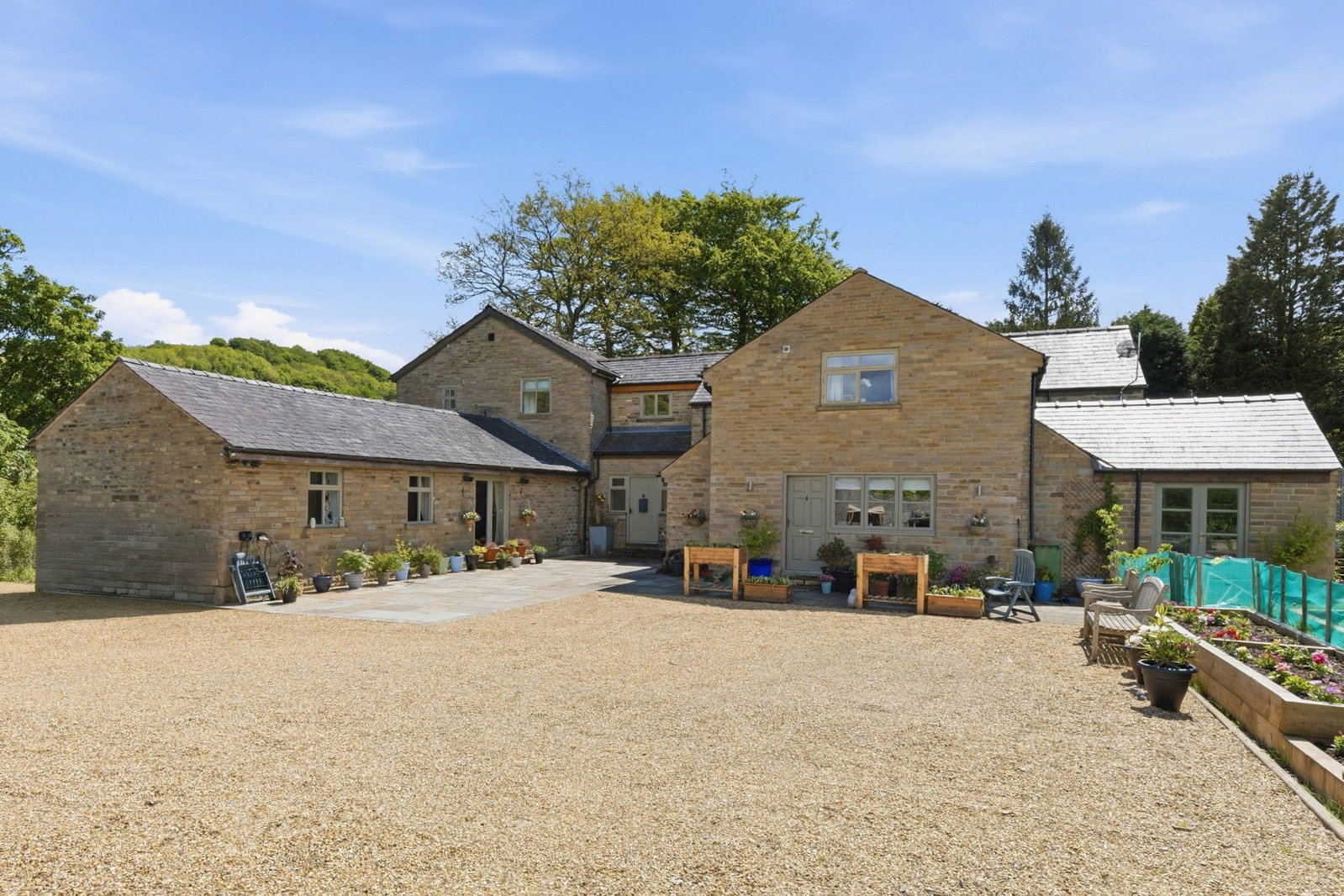 Semi Detached House in Macclesfield