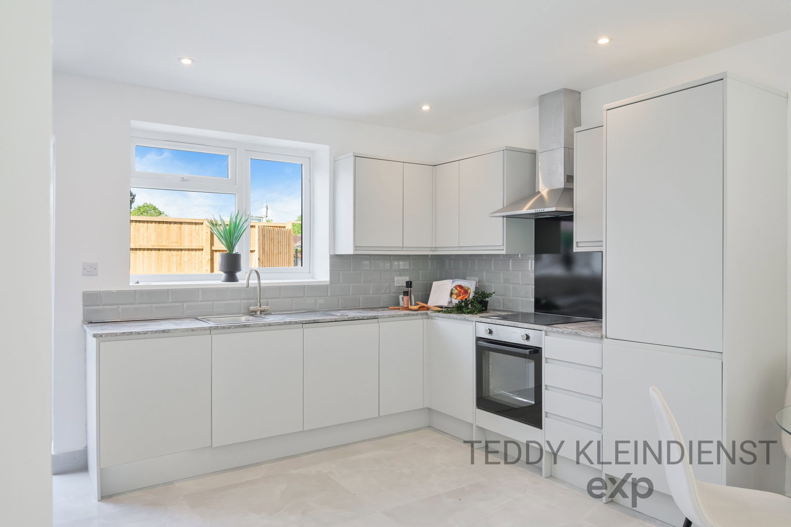 Detached House in Epsom