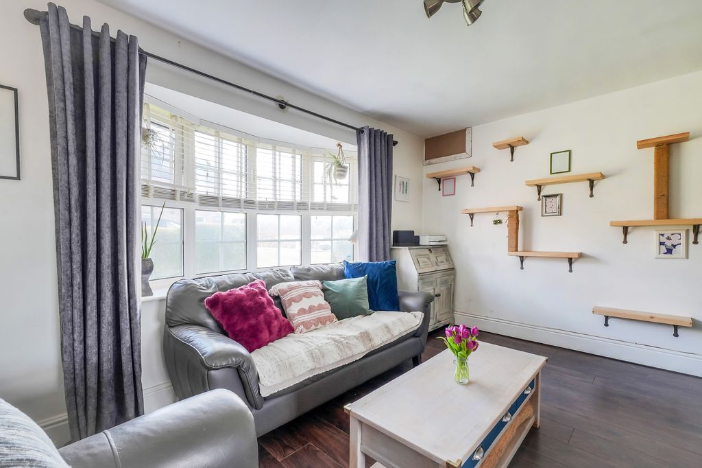 Semi Detached House in Rotherham