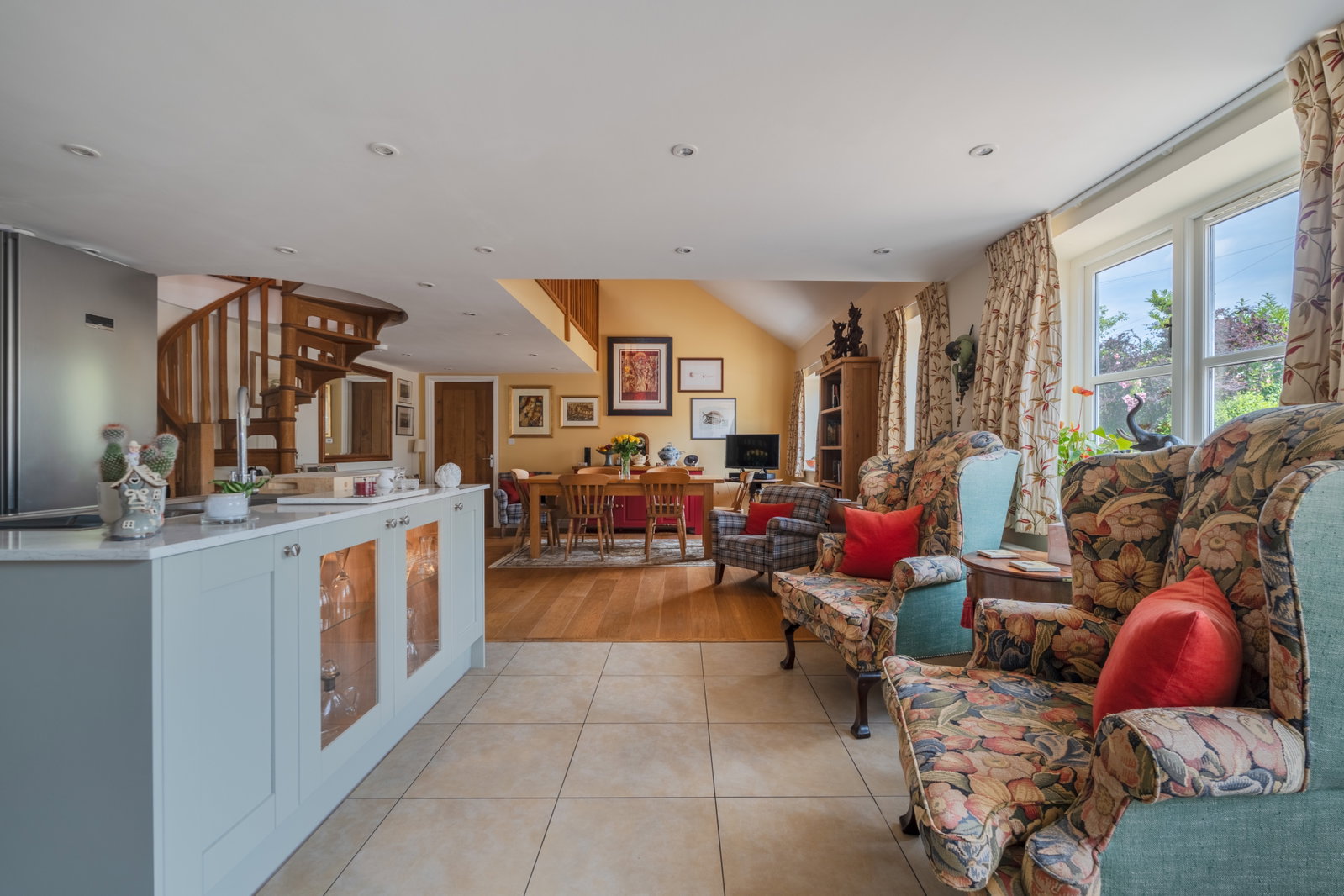 Detached House in Bath