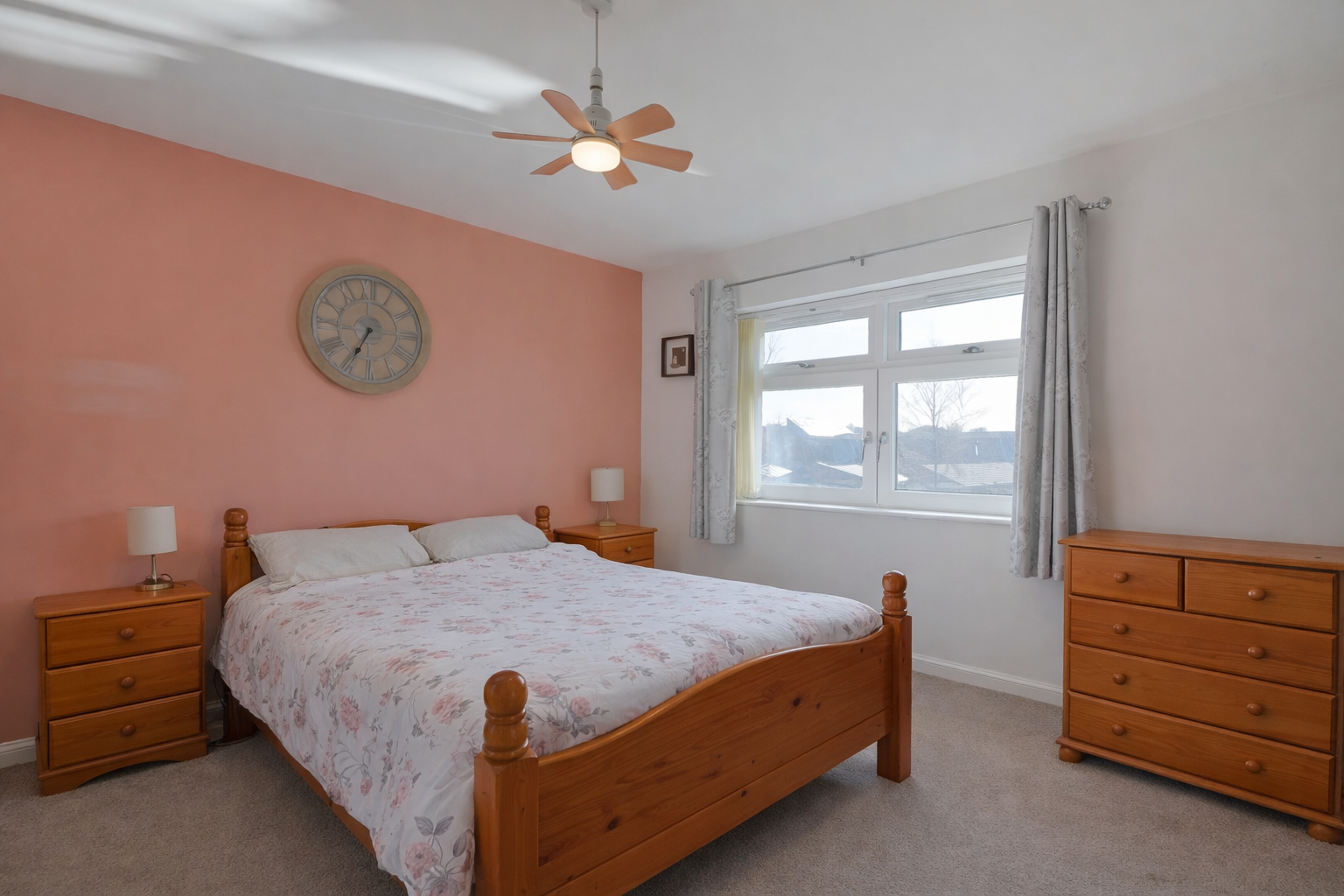 Detached House in Wakefield