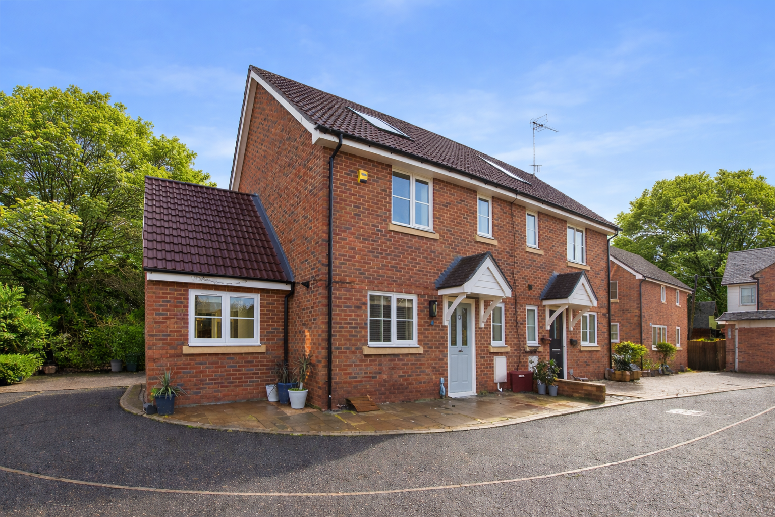 Semi Detached House in Bishop's Stortford