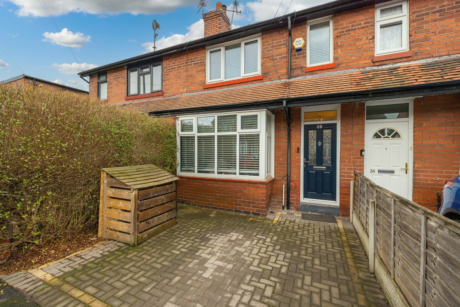 Terraced House in Sale