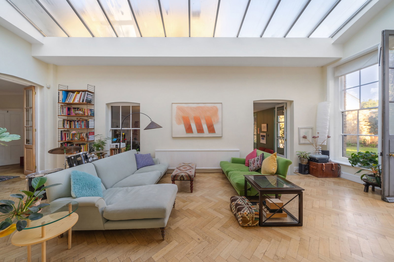 Detached House in London 3