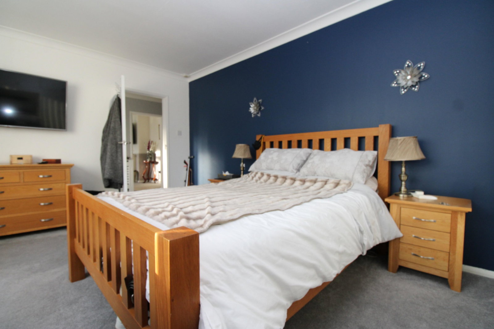 Bungalow for sale in Margate, Dent-de-Lion Road, Margate, CT9 5LG, 1346 m²