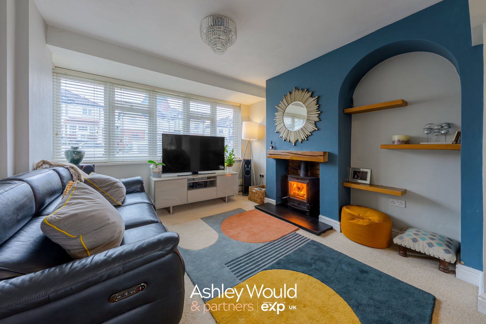 Semi Detached House in Oldbury
