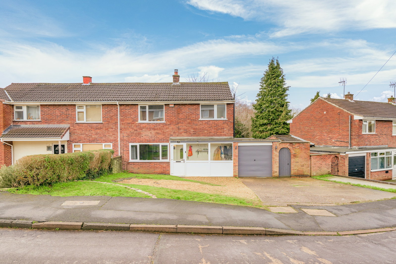 Semi Detached House in Grantham