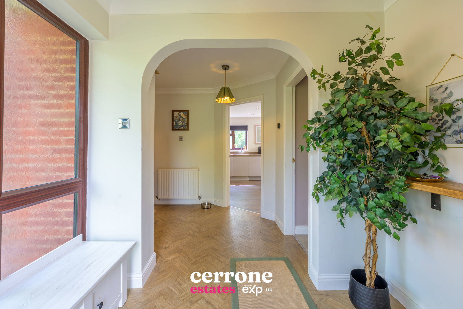 Detached House for sale in Redditch, Brookfield Close, Hunt End, Redditch, B97 5LL, 2150 m²