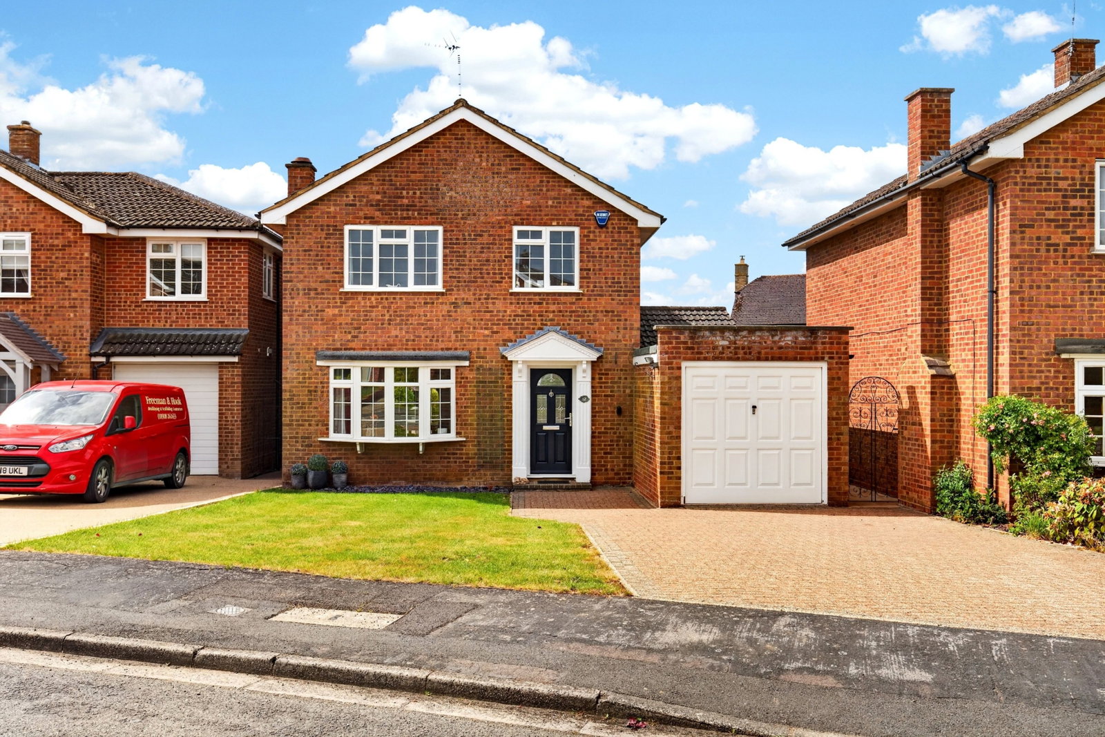 Detached House in Milton Keynes