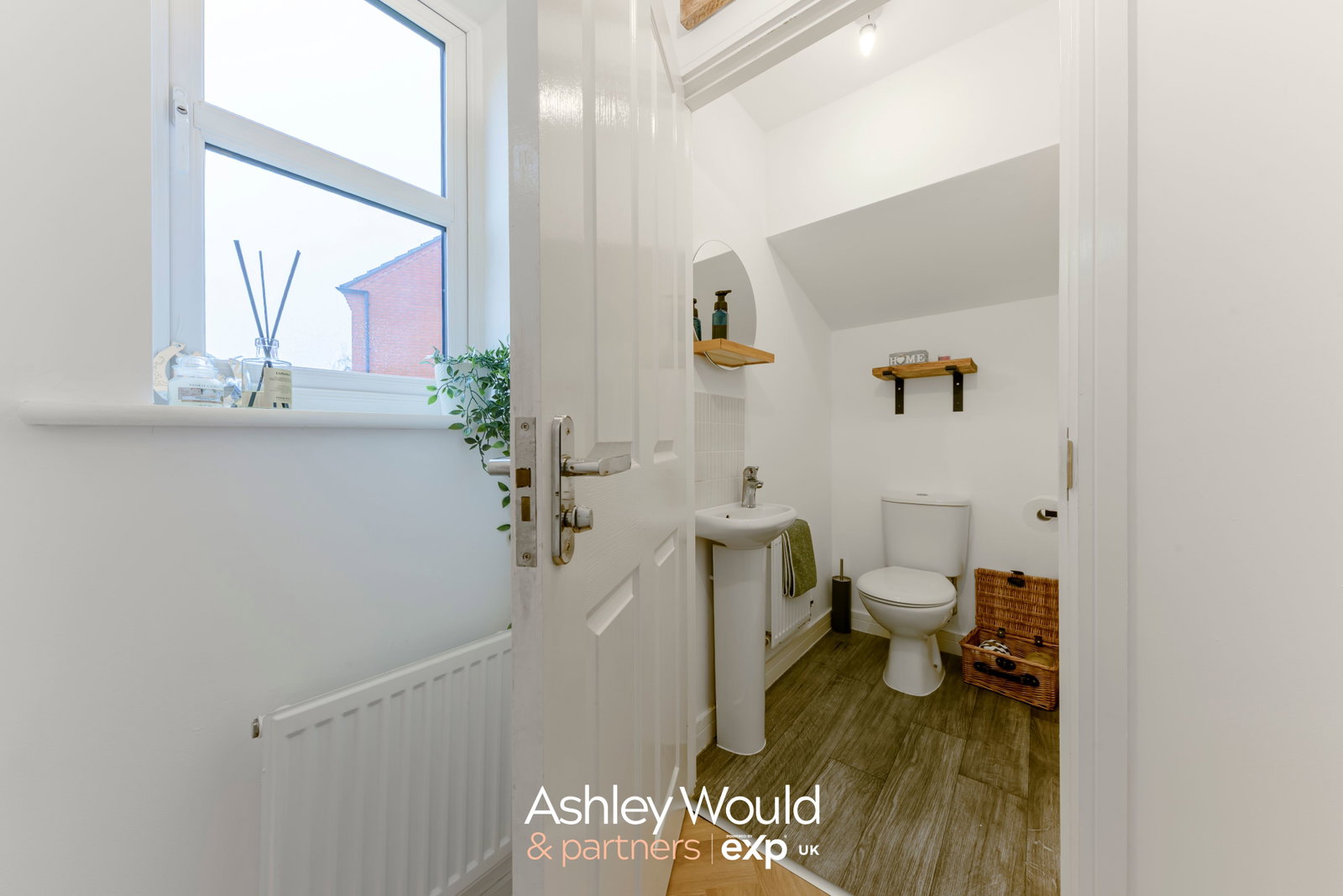 Semi Detached House in Ibstock