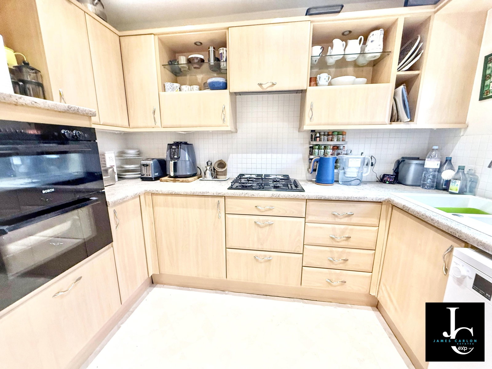 Semi Detached House in Telford