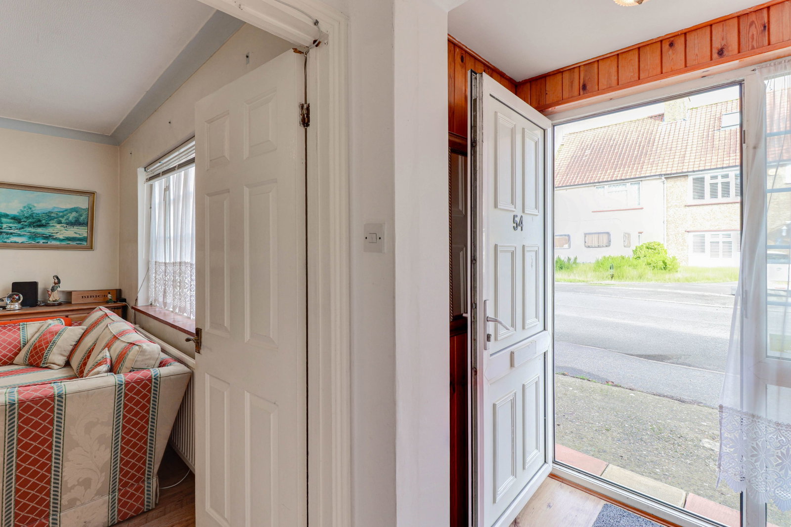 Semi Detached House in Cobham