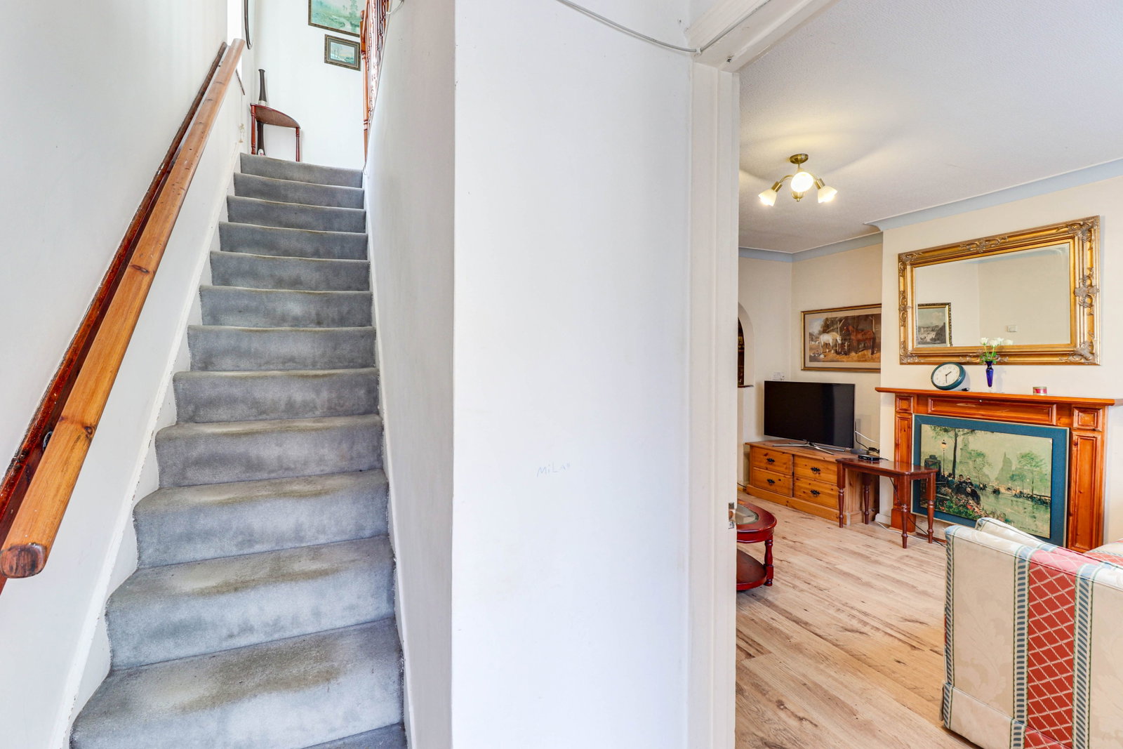 Semi Detached House in Cobham
