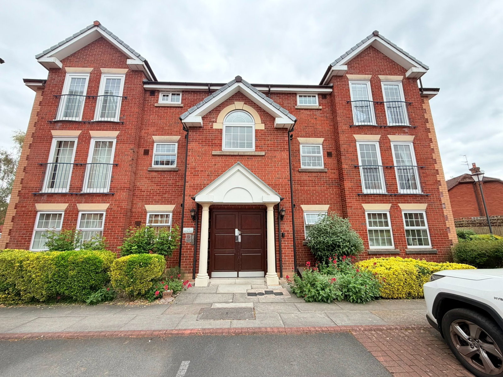 Flat in Stockport