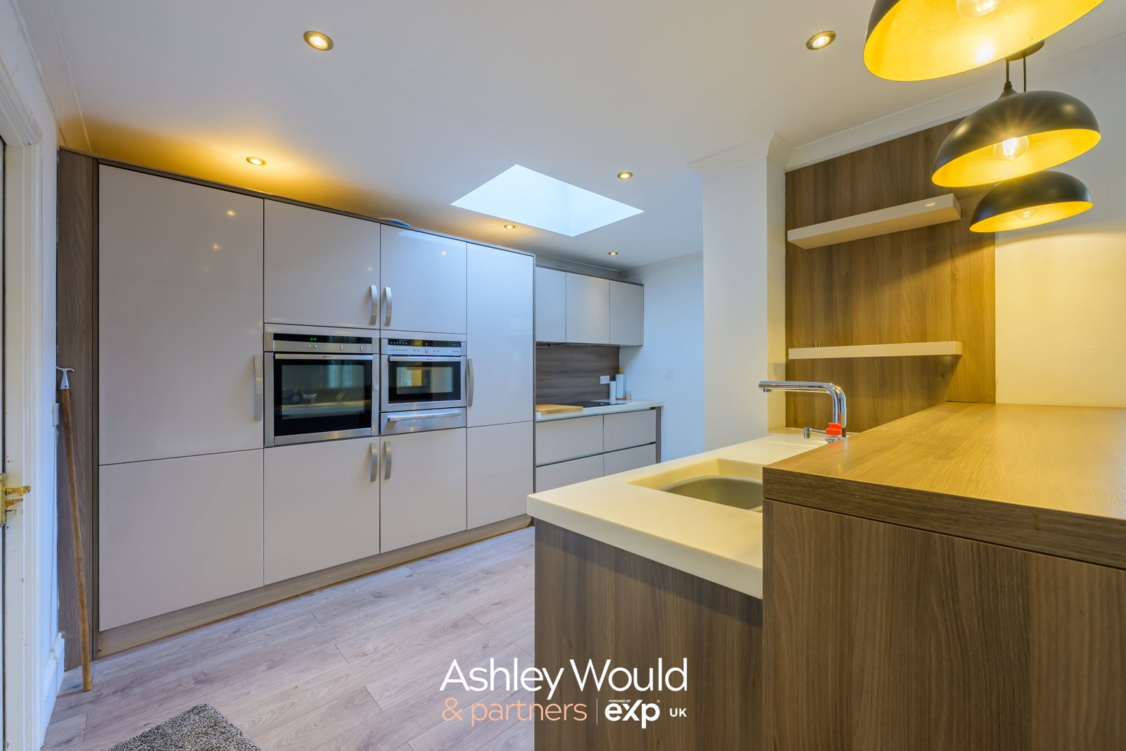 Semi Detached House in Halesowen
