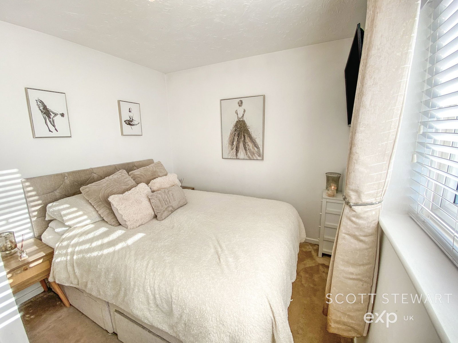 Semi Detached House in Peterborough