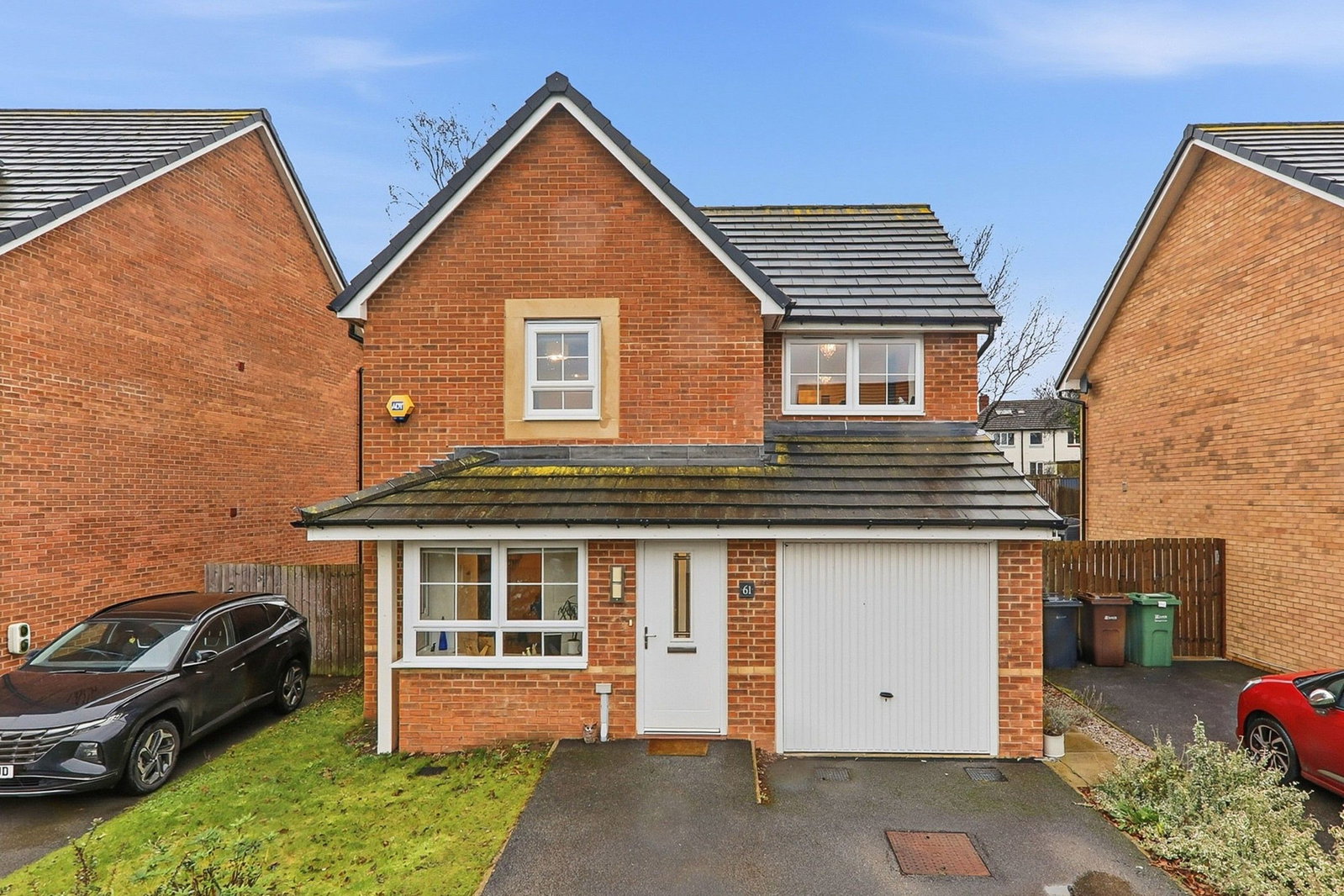 Detached House in Leeds